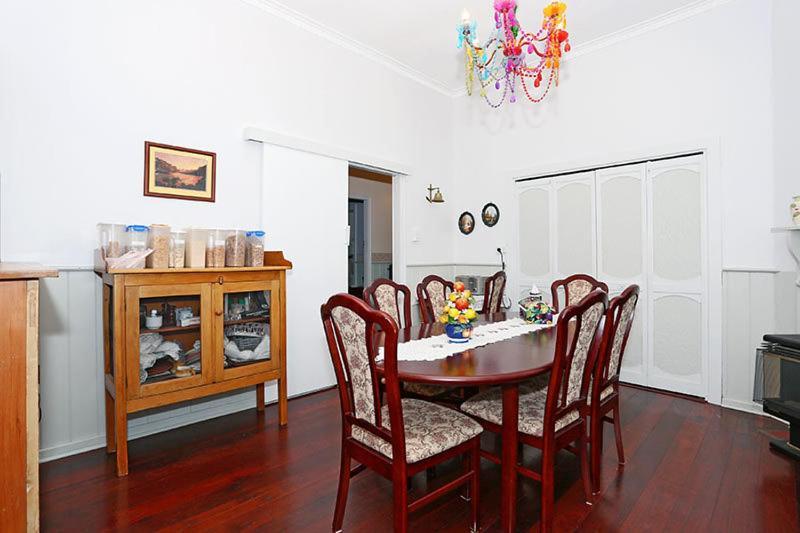 Jacaranda Guest House Busselton Exterior photo