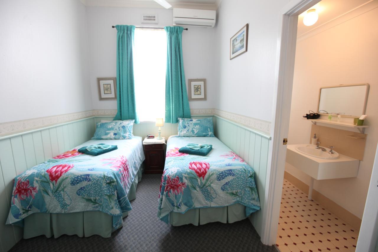 Jacaranda Guest House Busselton Exterior photo