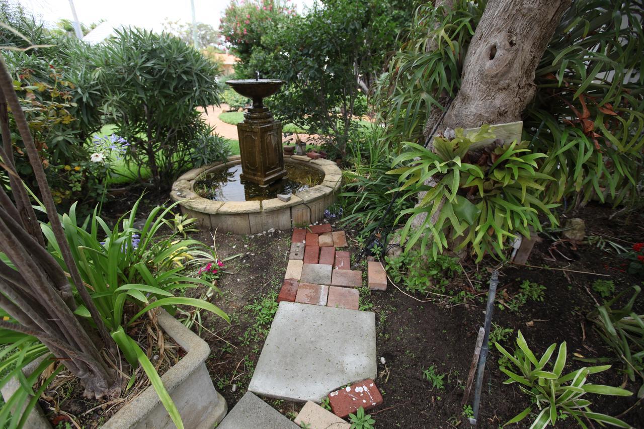 Jacaranda Guest House Busselton Exterior photo